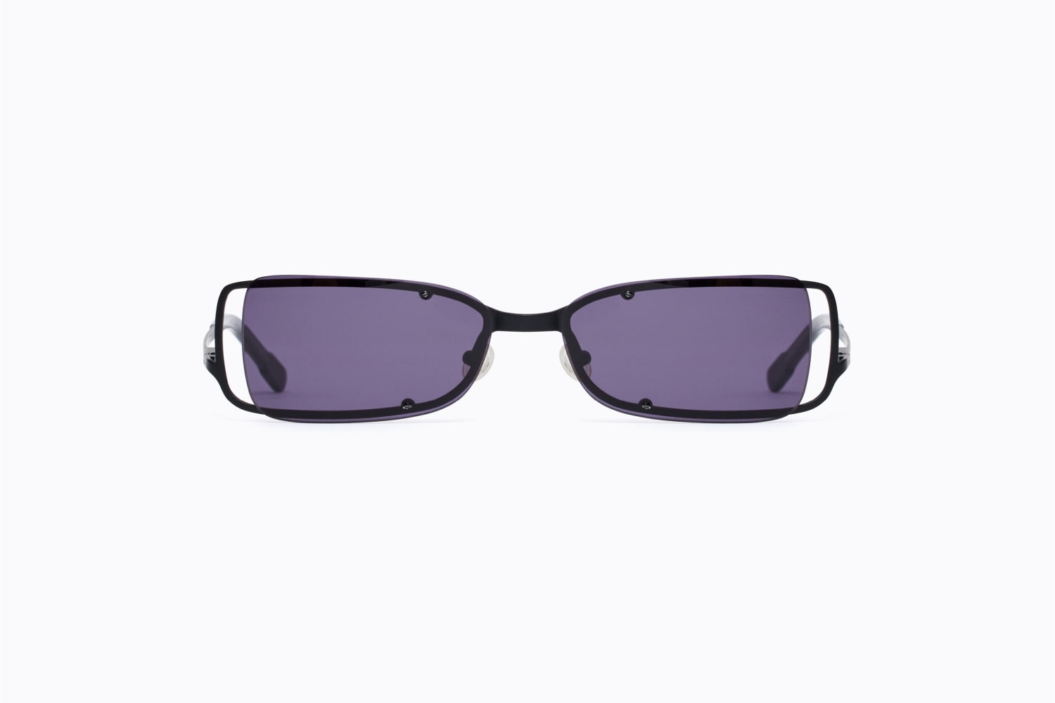 This is the frontview of the KINTO 9106S, a metal frame with a pierced sunny set of lenses.